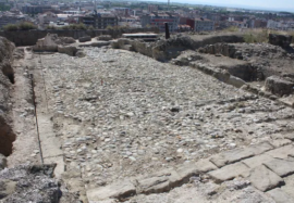 Gran cambra del palau dels comtes d'Urgell / Gran cámara del palacio de los condes de Urgel / Grande chambre du palais des comtes d’Urgell / Great chamber of the palace of the Counts of Urgel